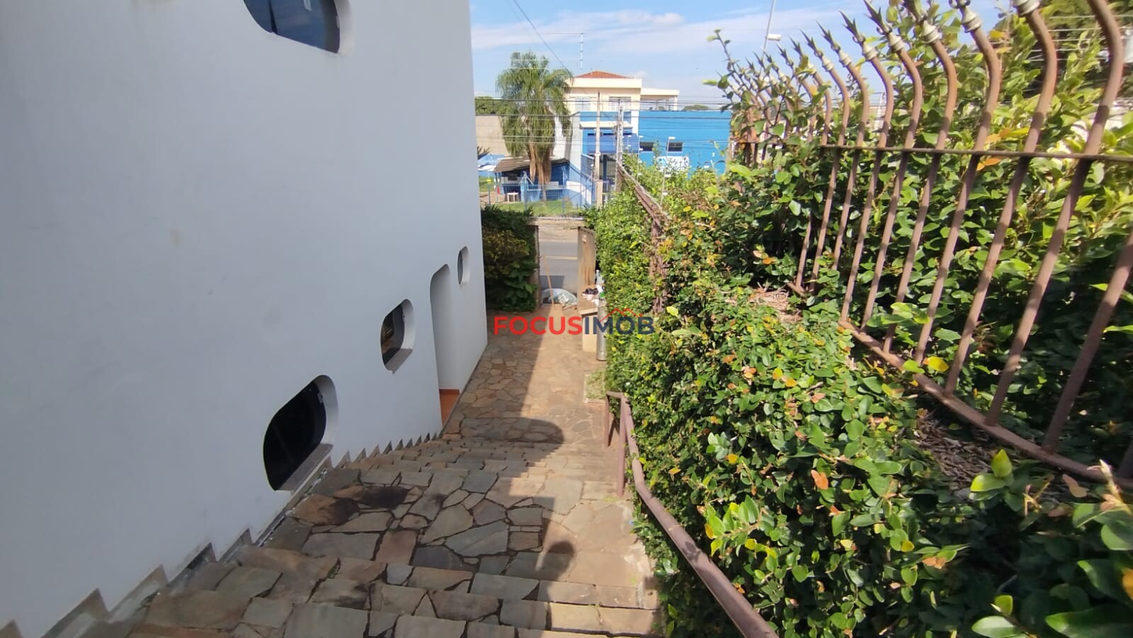 Casa Ampla com 5 Quartos no Jardim Bela Vista – Excelente Localização e Grande Potencial por R$ 800 Mil