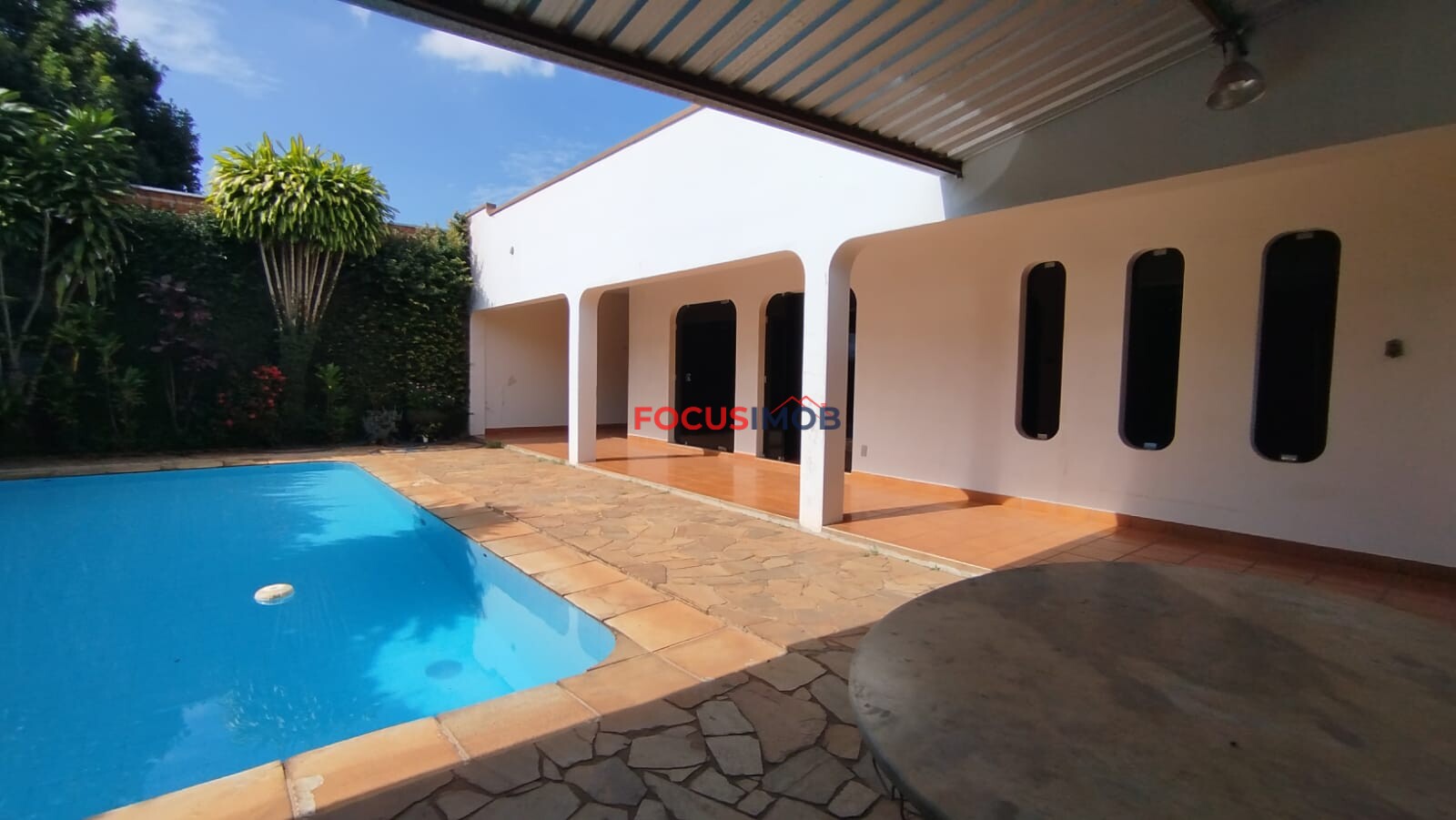 Casa Ampla com 5 Quartos no Jardim Bela Vista – Excelente Localização e Grande Potencial por R$ 800 Mil