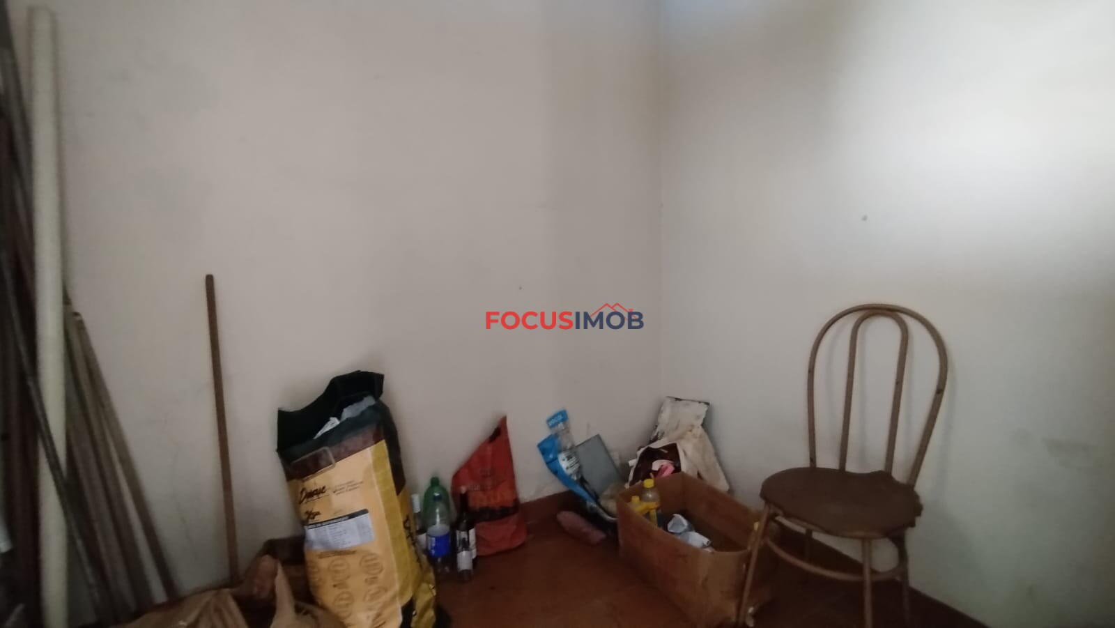 Casa Ampla com 5 Quartos no Jardim Bela Vista – Excelente Localização e Grande Potencial por R$ 800 Mil