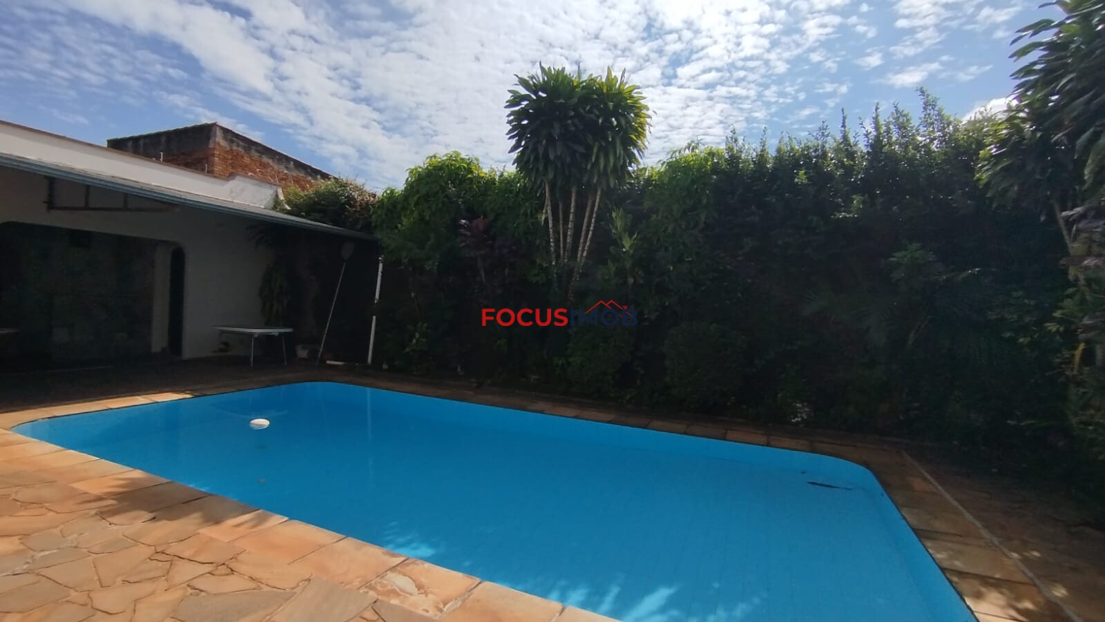 Casa Ampla com 5 Quartos no Jardim Bela Vista – Excelente Localização e Grande Potencial por R$ 800 Mil