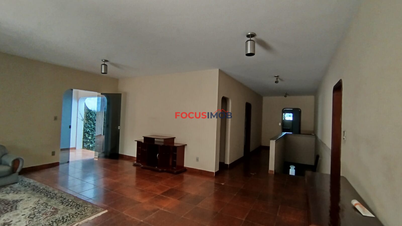 Casa Ampla com 5 Quartos no Jardim Bela Vista – Excelente Localização e Grande Potencial por R$ 800 Mil