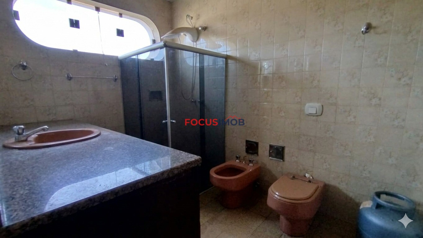 Casa Ampla com 5 Quartos no Jardim Bela Vista – Excelente Localização e Grande Potencial por R$ 800 Mil
