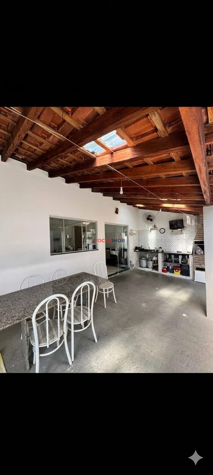 Oportunidade no Condomínio Aroeiras! Casa com 2 Dormitórios por Apenas R$ 290 Mil🏡