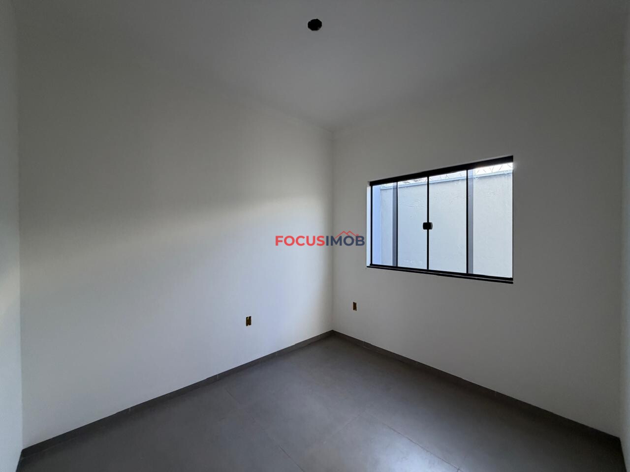 🏡 Casa Nova com Quintal Amplo e Excelente Aproveitamento de Espaço – R$ 330.000,00