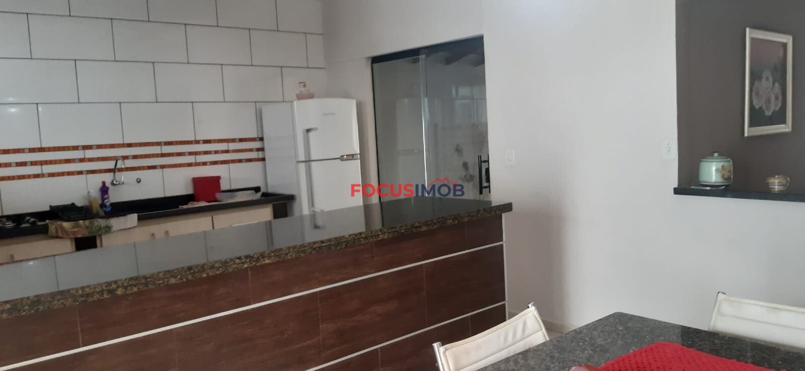 Casa em Condomínio com Suíte, Closet e Planejados – Excelente Localização!