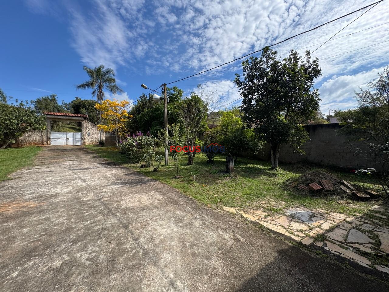 🌿 Chácara Completa em Monte Sião/MG – 1.500 m² com Piscina, Campo e Área de Lazer | R$ 550.000