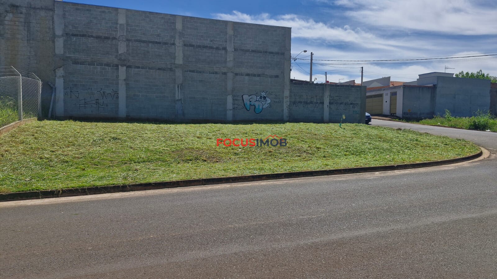 🏡 Terreno de Esquina no Ypê Amarelo – 220m² por Apenas R$100 Mil!